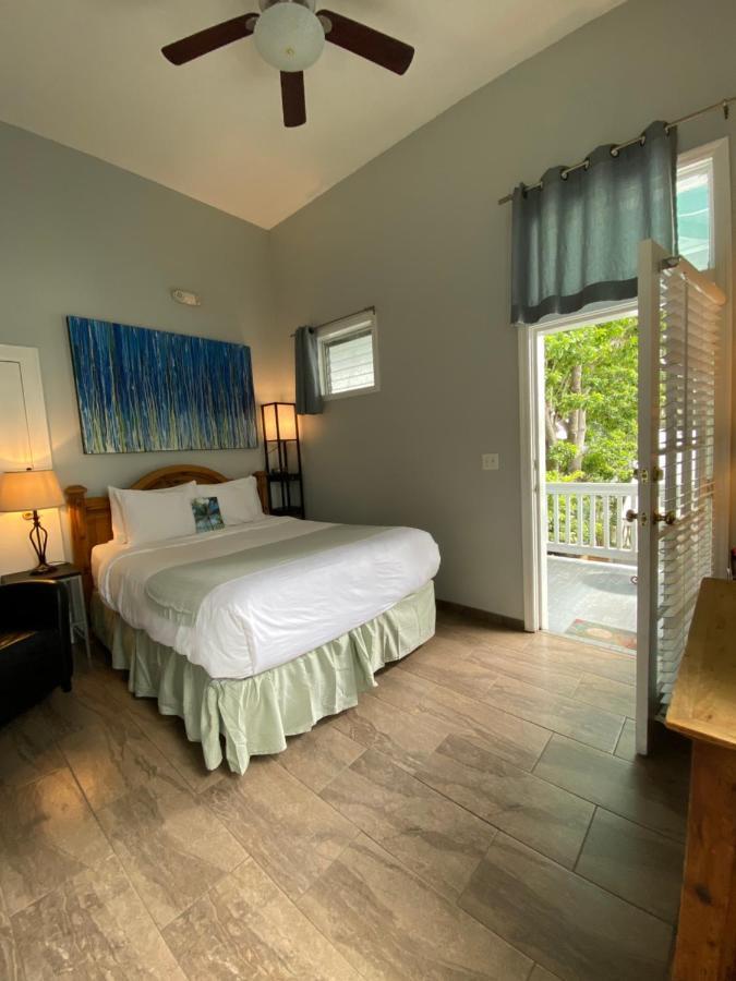 Queen Room with Balcony