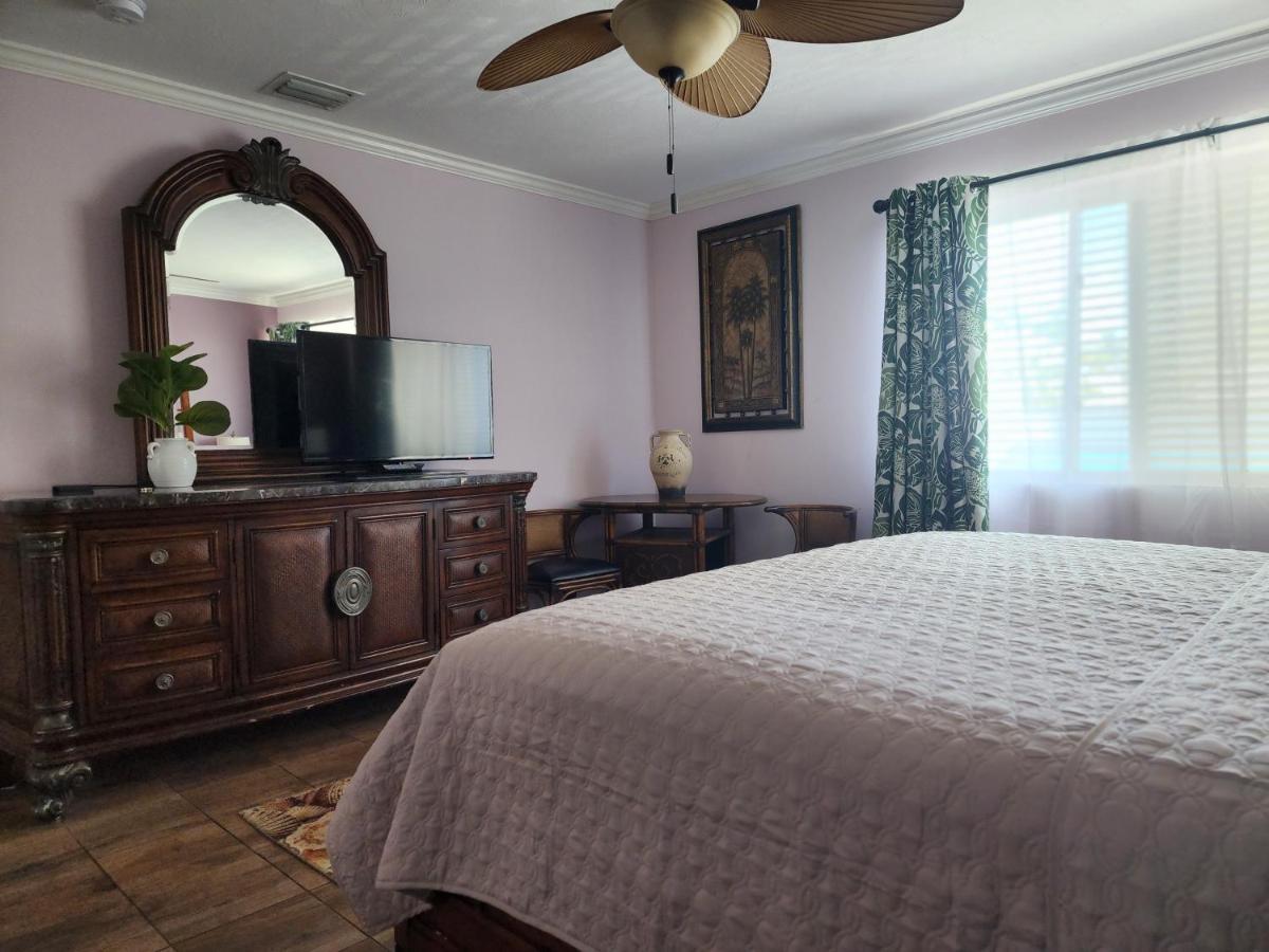 Two-Bedroom Suite