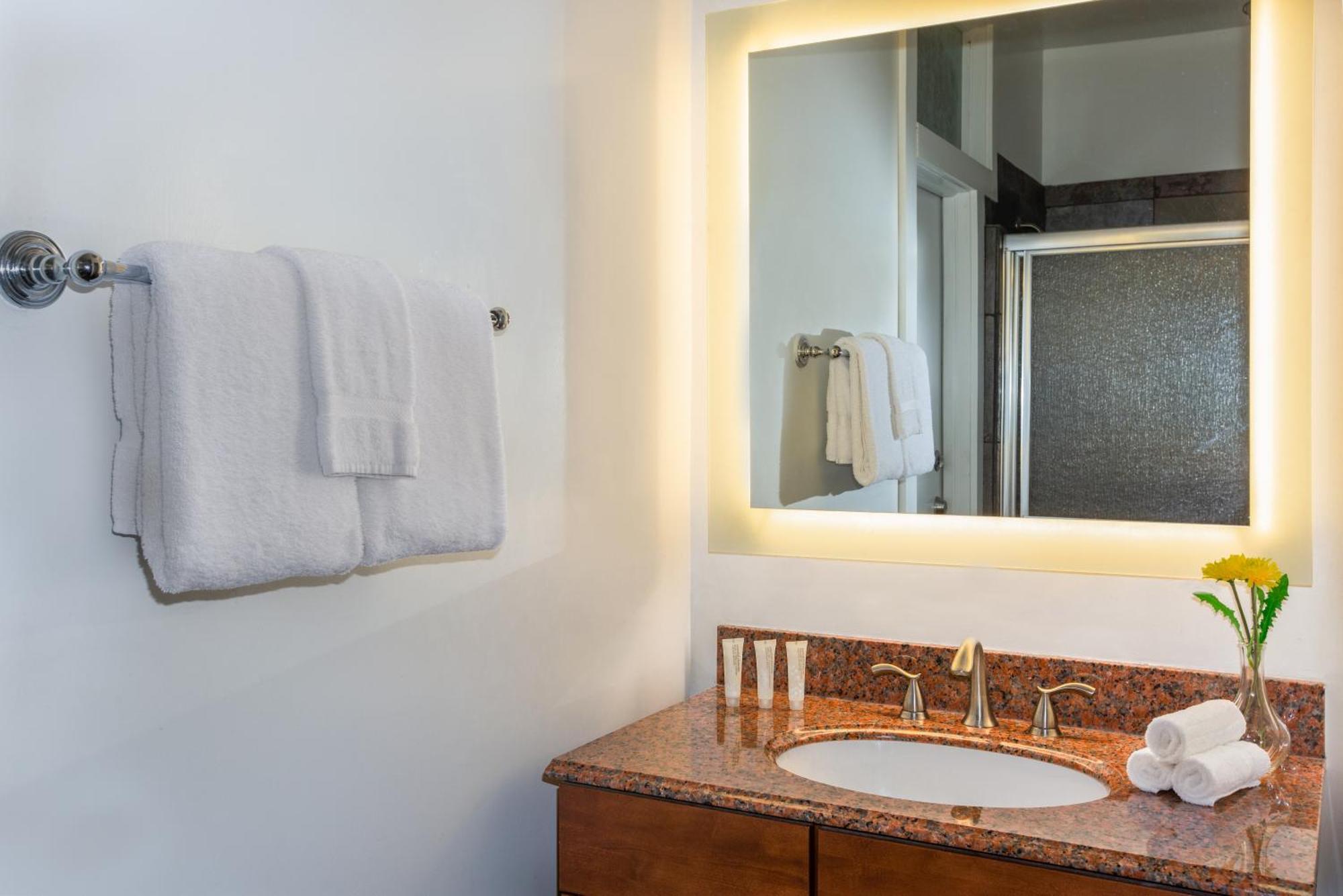 Cabana Owner's Suite
