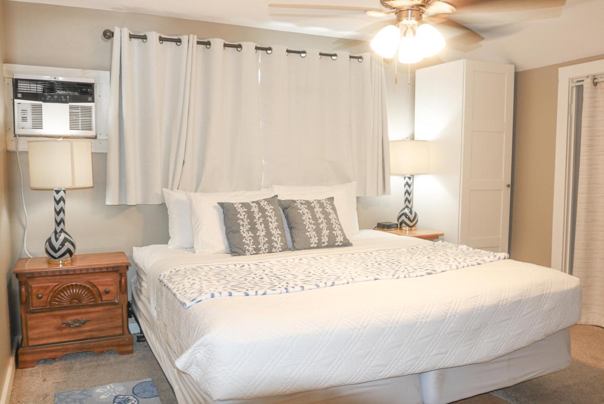 Deluxe King Suite