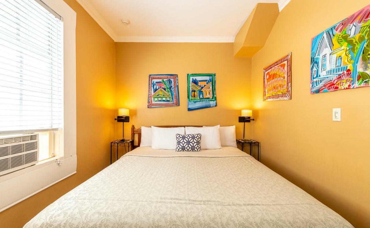Deluxe Three Bedroom Villa with Private Deck
