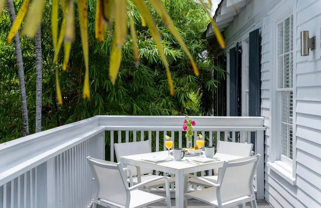 Alexander'S Guesthouse-Adult Exclusive, Lgbtq Friendly-1