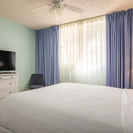 Tortuga Suite At Sunrise Suites Resort - Heated Pool, Hot Tub & Free Parking-2