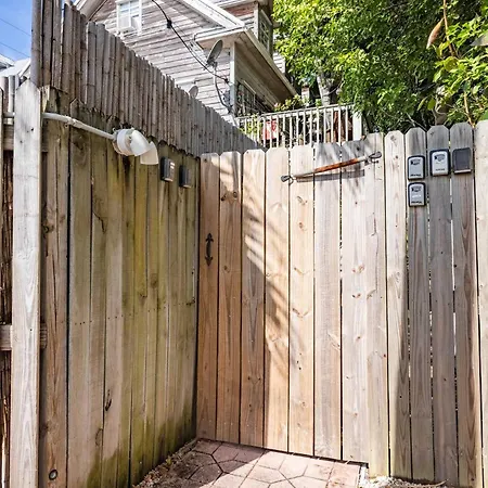 Sea Breeze -Great Location!-3