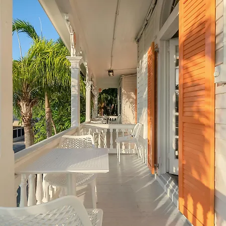 Marreros Guest Mansion - Adult Only-2