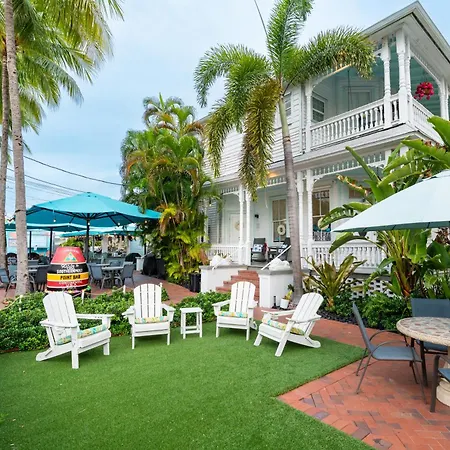 Southernmost Point Guest House & Garden Bar-2